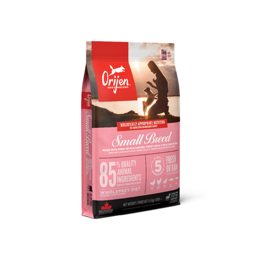 Alimento Orijen Small Breed para perros de razas pequeñas, receta premium alta en proteínas y sin cereales para una nutrición óptima